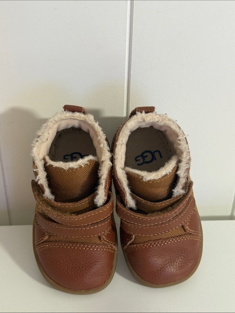 UGG Toddler Chestnut Brown Shearling-Lined Hook & Loop Booties